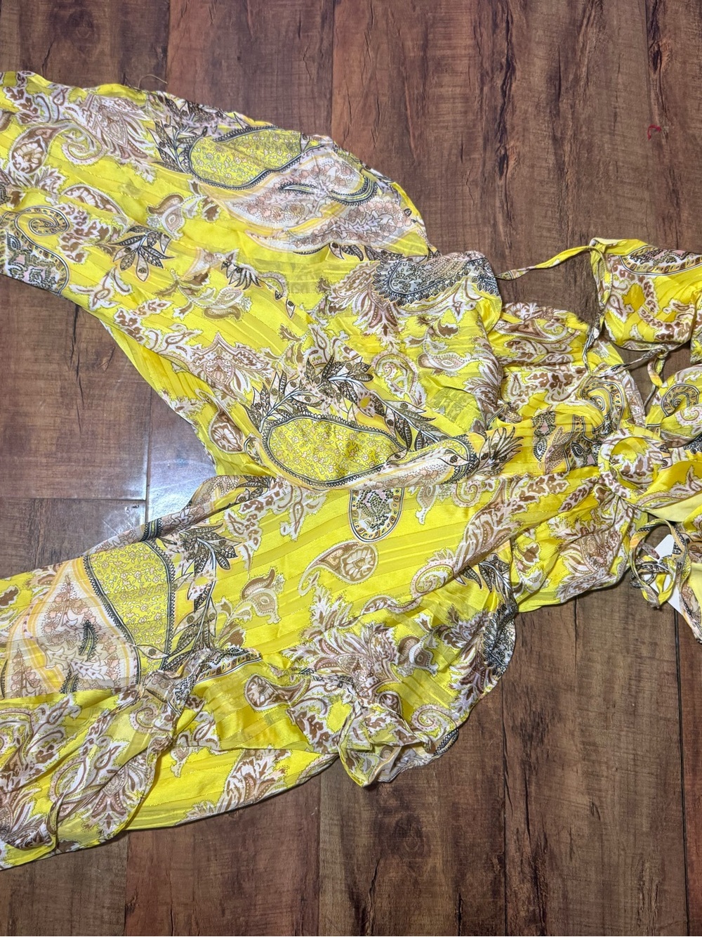 Rosevelvet Boho Yellow Paisley Open Back Plunge Jumpsuit M - Picture 17 of 17